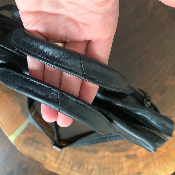 Soft Black Leather Messenger Bag - Picture 12 of 16